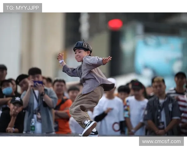 西安街舞队在世界攀岩锦标赛中以57分高居积分榜首位