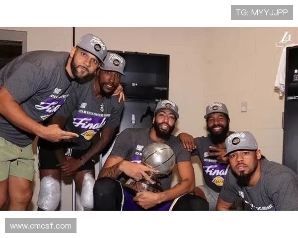 湖人队与热火队实力全面对比分析谁能在赛季中占据优势