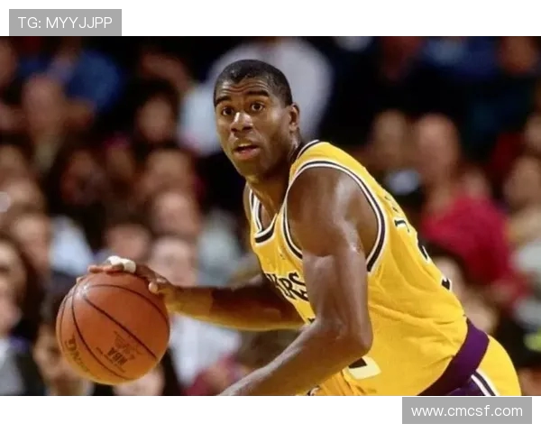 特雷杨的篮球传奇之路:从新秀到全明星的成长历程与挑战 特雷杨的篮球传奇之路:从新秀到全明星的成长历程与挑战